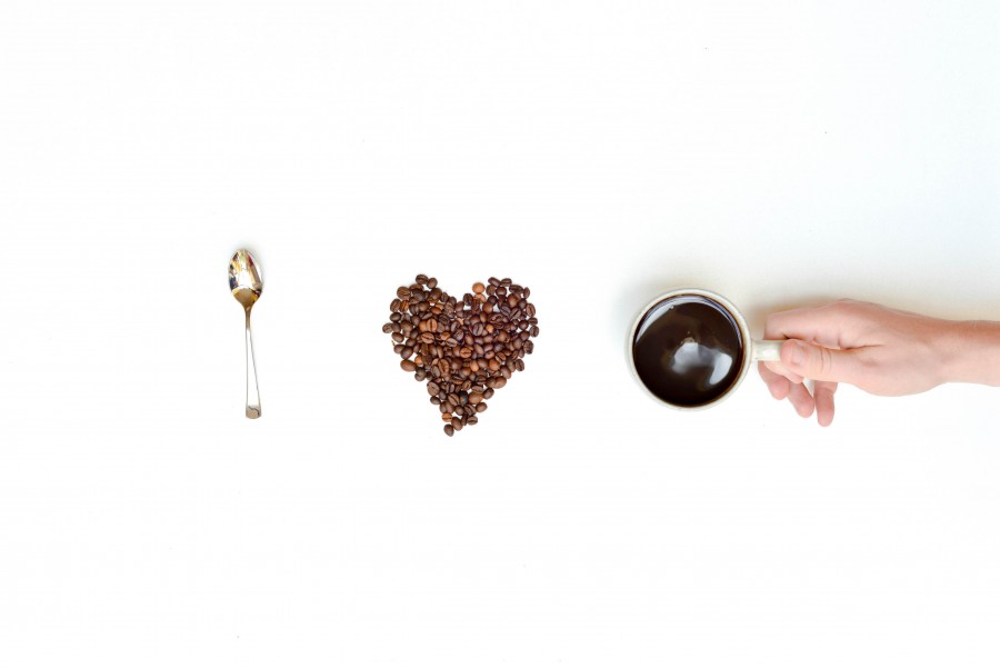 Cafe, Ed Gregory, Negócios, Feijão, Diversão, Mãos, Coração, Fundo branco, Grátis, Marrom, Café, Bebida, Amor, Macho, Manhã, Restaurante, Café, Colher, Conceito, Cozinha, Gourmet,