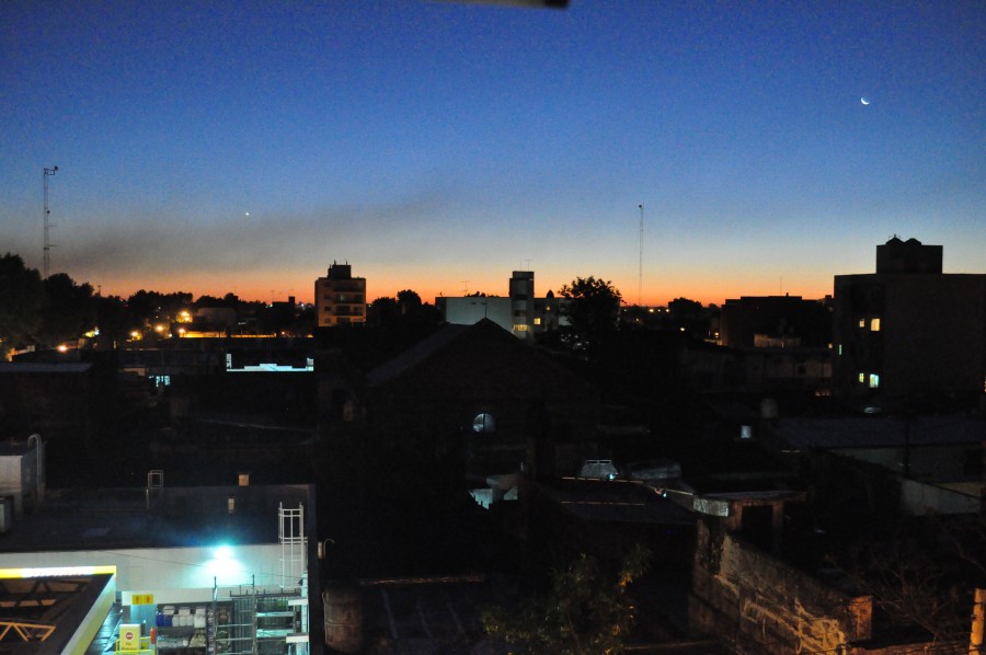 cidade, urbano, pôr do sol, lua, céu azul, skyline, skyline,