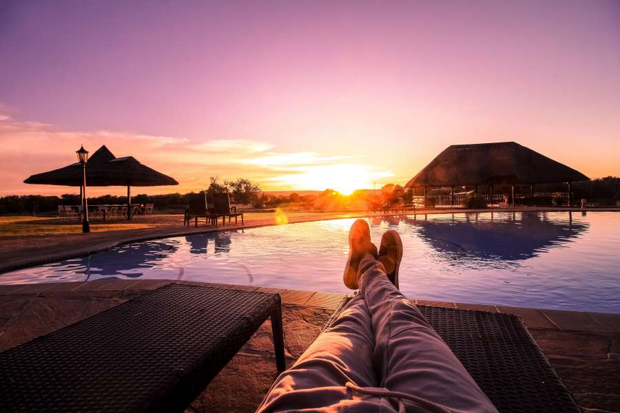 água, homem, mar, oceano, piscina, pôr do sol, jovem, azul, verão, férias, viagem, saudável, feliz, pessoas, estilo de vida, lazer, férias, adulto, praia, ao ar livre, diversão, frente, natação, sol, aproveite, natureza, felicidade, masculino, nascer do sol, esportes, recreação, plano de fundo, atividade, ativo, luxo, saúde
