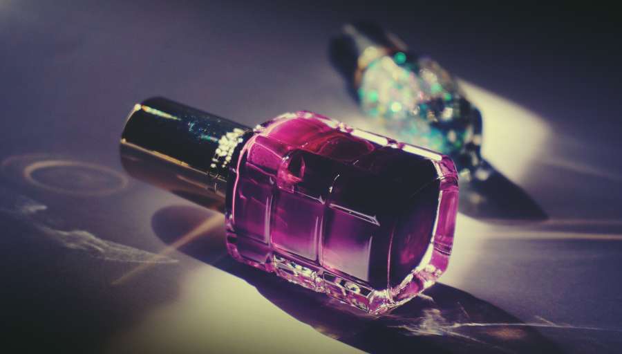 garrafas, brilhante, cores, embalagens, cosméticos, vidro, luz, unha polonês, rosa, reflexão, esmalte, unhas, papéis de parede 4k
