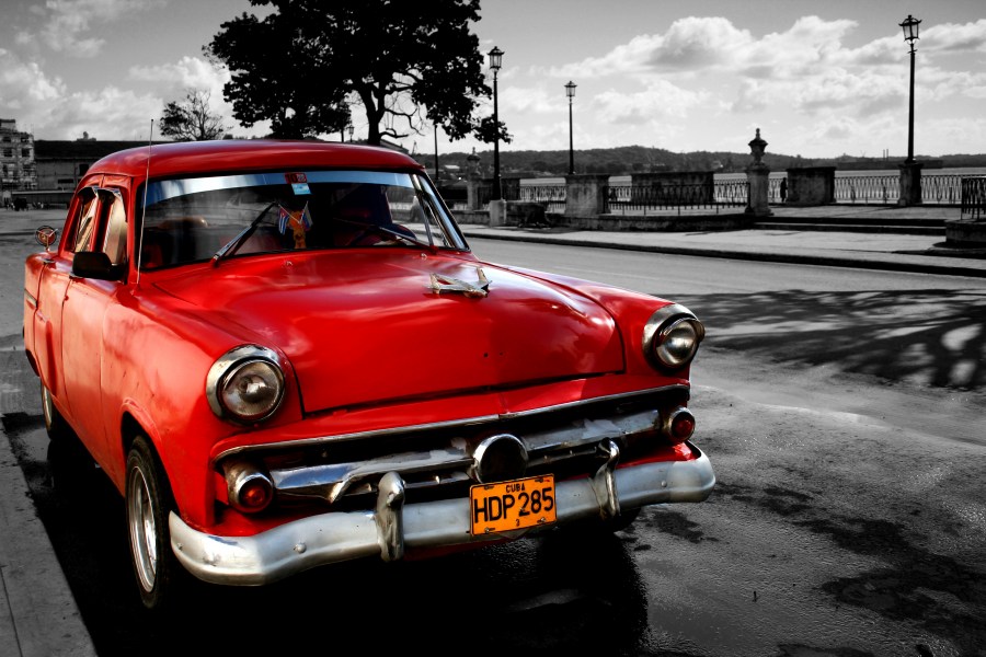Auto, vermelho