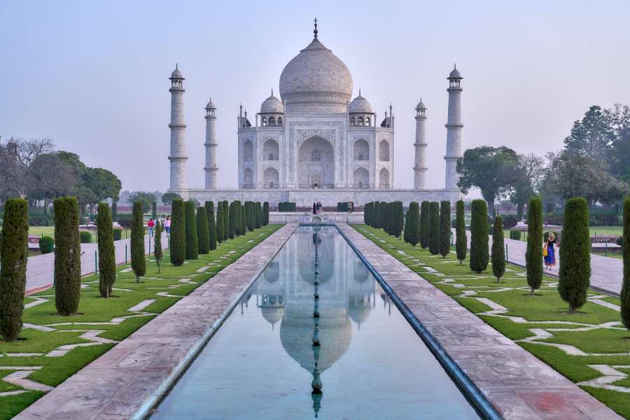 índia, agra, arquitetura, famosos, palácio, taj, mausoléu, viagem, indiano, mármore, branco, mahal, monumento, ásia, tumba, mundo, uttar, turismo, minarete, marco, cúpula, pradesh, nascer do sol, mesquita, paisagem, cultura, tradicional, água, construção, patrimônio, turista, islão, turismo, céu, unesco, templo, bela, reflexão, símbolo, pôr do sol, religião, lugar, múmtaz, simetria, estrutura, histórico, exterior, maravilha, imperador, pontos turísticos
