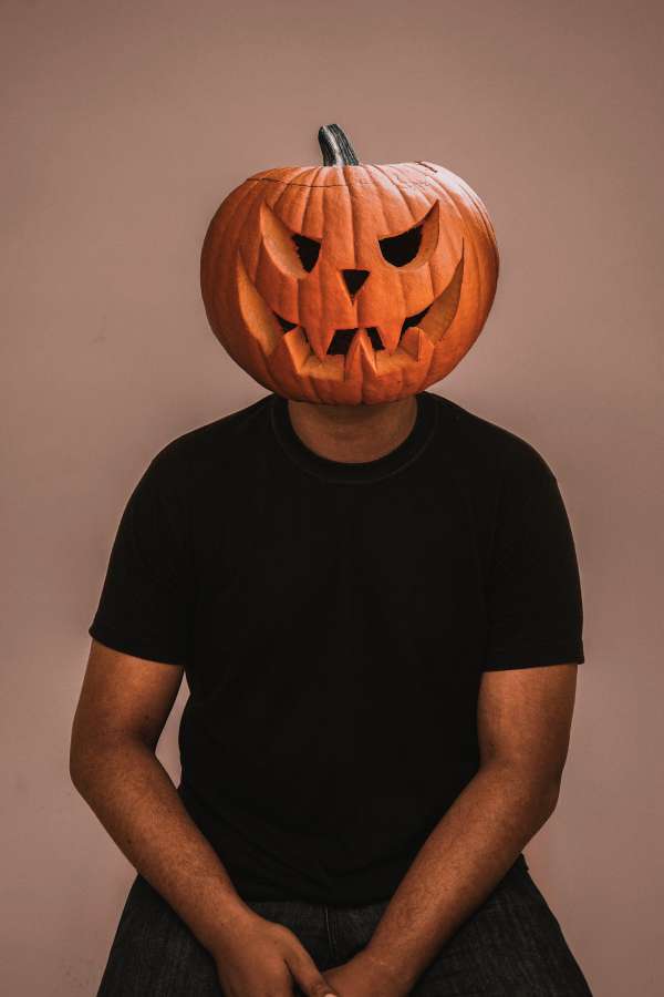 dia das bruxas, homem, abóbora, chapéu, homem, barbudo, pessoa, barba, retrato, feliz, celebração, outono, assustador, homens, vegetais, feriado, vegetal, sazonal, ação de graças, bonito, cara, horror, caucasiano, comida, assustador, receitas, útil, fruta, cabeça, gourmet, dieta, profissional, abóbora, fazenda, conceito, trabalho, culinária, profissão, fogão, vitamina, deliciosa, natural, festival, laranja, culinária, alimentação, saudável, restaurante, cozinheiro, culinária