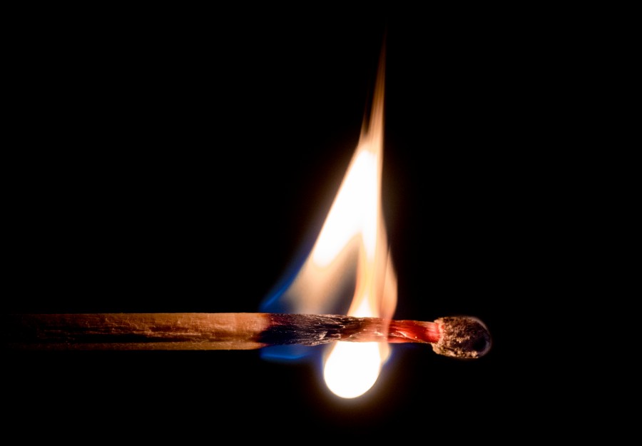 fósforo, fogo, detalhe, conceito, ninguém, fundo preto, queimadura, ardente, flama, fósforo,