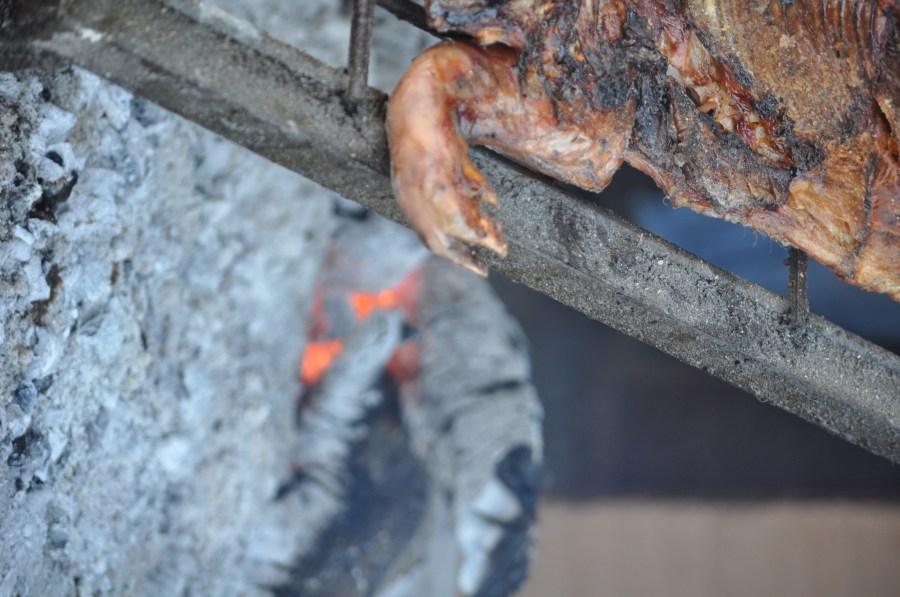 Assado, Grelha, Grelha, Comida Típica, Tradição, Campo, Carne, Costela, Ribs, EmbersCozinhado, Quente, Gordura