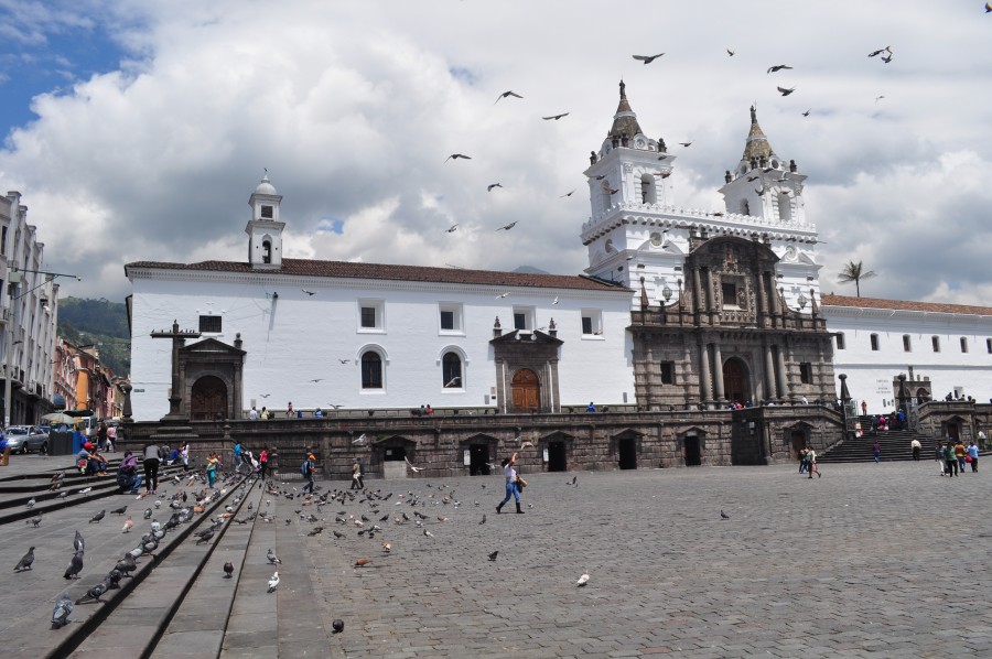 Quito, equador, cidade, américa, latim, latim, predios, igreja, vale, pombos, pássaros, religião, dia, colonial, ancient,