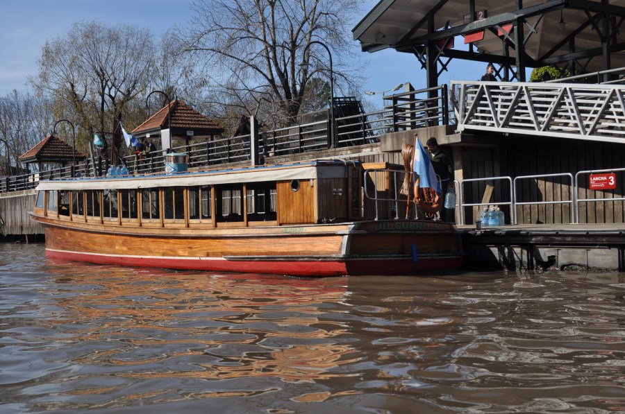 Tigre, Buenos Aires, Argentina, Turismo, Cidade, Local Turístico, Rio, Estação Fluvial, passageiros, barco