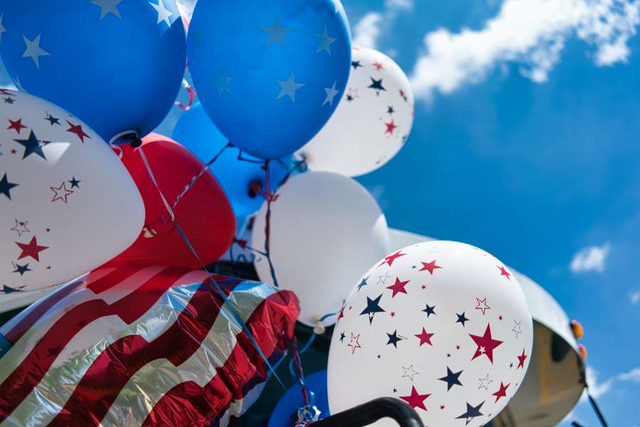 americana, independência, eua, dia, américa, feriado, julho, celebração, feliz, nacional, bandeira, unido, liberdade, azul, plano de fundo, vermelho, patriótico, quarto, 4, patriotismo, saudação, design, 4 de julho, evento, branco, estados, estados unidos, dia da independência, país, comemorar, história, nação, 4, quarto de julho, liberdade, 4 de julho, 4 de julho, 4 de julho plano de fundo, bandeira eua, bandeira dos estados unidos, balões