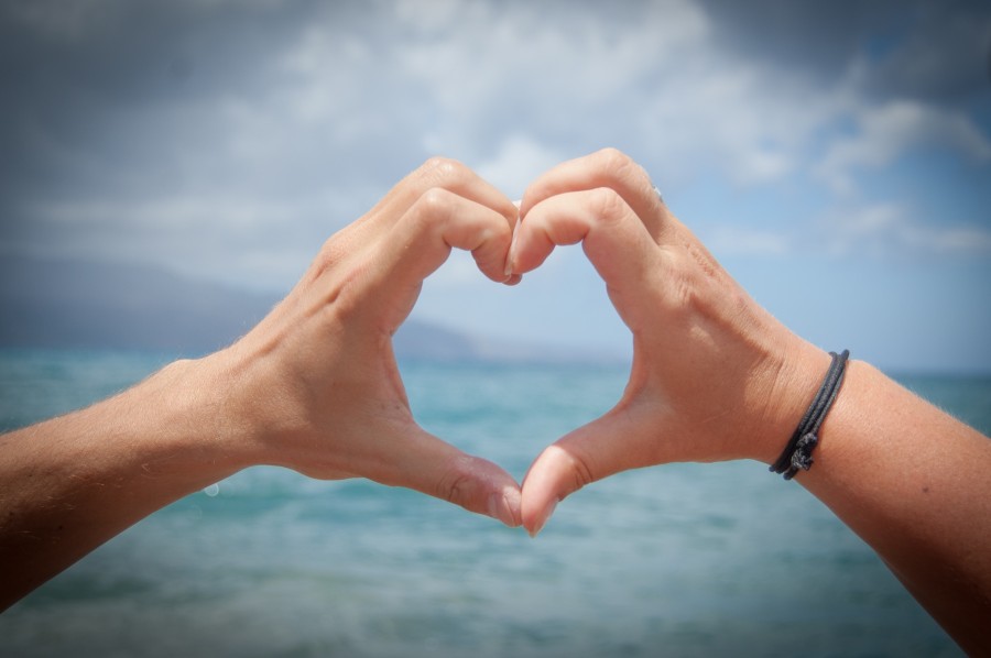 dia dos namorados, amor, coração, mãos, viagens, praia, mar, forma, conceito,