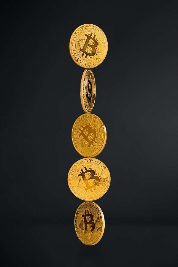 moeda, moeda, dinheiro, bitcoin, finanças, investimento, negócios, criptografia, conceito, pagamento, banco, internet, financeiro, comércio, mercado, economia, dinheiro, câmbio, virtual, bancário, plano de fundo, eletrônico, ouro, digital, símbolo, criptografia, btc, mineração, sinal, dourado, blockchain, criptomoeda, pagamento, comércio, criptomoeda, bit, crescimento, web, 3D, comprar, monetário, dólar, futuro, bit-coin, cadeia de bloco, computador, tecnologia, isolado, ilustração, moedas