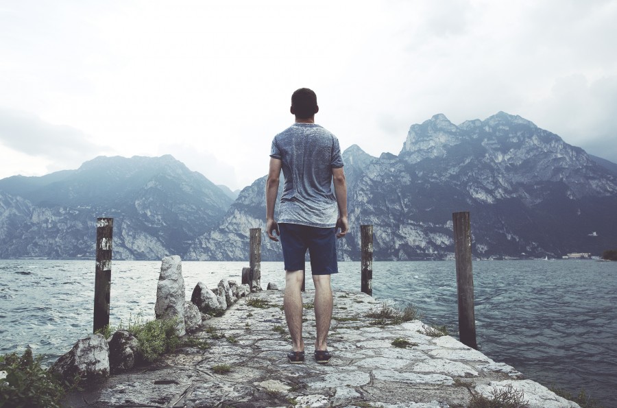 uma pessoa, pessoas, homem, olhando, lago, horizonte, paisagem, jovem, adulto, férias, viagem, viagem,