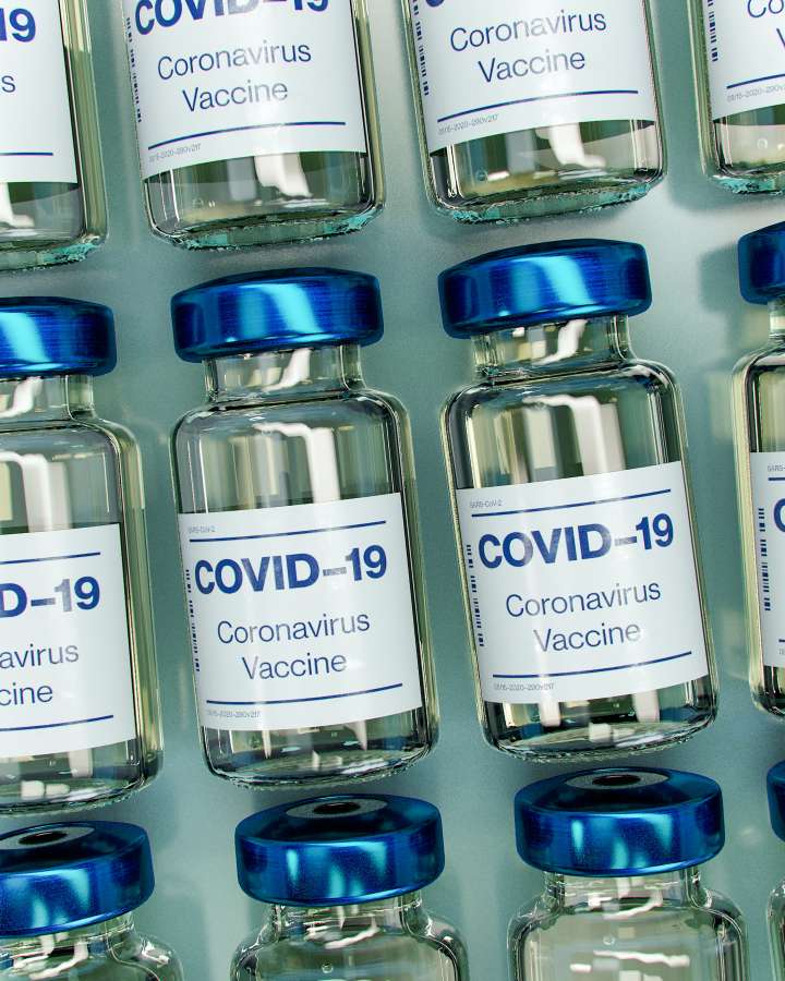 vacina, vírus, medicamento, coronavírus, injeção, médico, saúde, vacinação, imunização, covid-19, doença, seringa, medicamento, corona, médico, doença, hospital, gripe, tratamento, cuidado, medicamento, agulha, dose, ciência, proteção, pesquisa, paciente, enfermeira, epidemia, clínica, cura, pandemia, pessoas, conceito, farmacêutico, mão, terapia, cobiça, plano de fundo, saúde, mulher, covid19, laboratório, infecção, gripe, prevenção, 2019-ncov, closeup, imune, imunidade