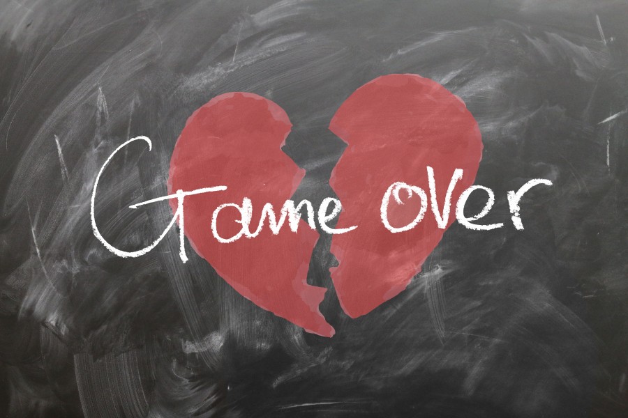 conselho, coração, jogo, sobre, amor, fora, final, separação, despedida, quebrado, fonte, coração partido, game over, jogo, quadro negro, gizes, desgosto