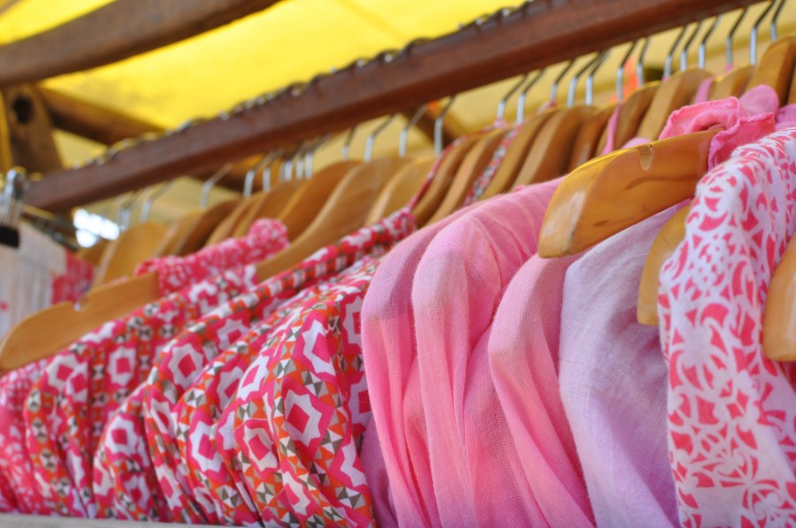 guarda-roupa, guarda-roupa, cor, rosa, colorido, vestuário, vestuários, vestido, mulher, vestuário, feminino, pendurado, enforcar, cabide, vestuário, comércio, venda,