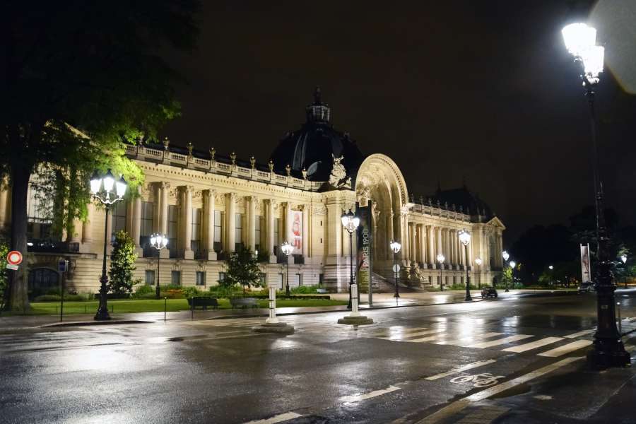 paris, museu, turismo, palácio, europa, marco, frança, arte, arquitetura, construção, palais, viagem, monumento, cidade, petit, fachada, urbano, famoso, bonito, europeu, lugar, história, capital, francês, turístico, escultura, pequeno, cultura, histórico, vista, verão, ornamentado, símbolo, cidade, cúpula, exposição, nacional, antigo, nuvens, entrada, coluna, exterior, grande, estátua, janela, destino, histórico, azul, parisiense, céu